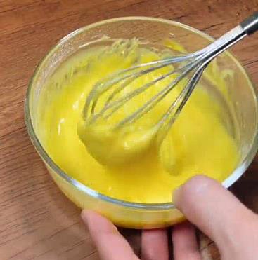 Fluffy Chiffon Cake Birthday Cupcakes Light & Crack-Free (14)