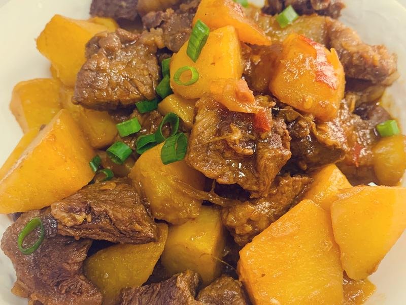 Slow Cooker Beef Stew for Ultimate Comfort (9)